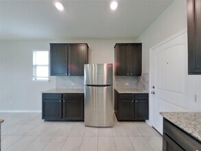 119 Gustaf Trl in Uhland, TX - Building Photo - Building Photo