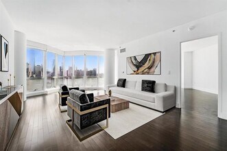 77 Hudson St in Hoboken, NJ - Building Photo - Building Photo
