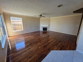 4815 Knights Branch Dr in Sugar Land, TX - Building Photo - Building Photo