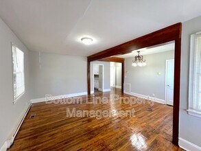 3141 Columbus Cir in Charlotte, NC - Building Photo - Building Photo