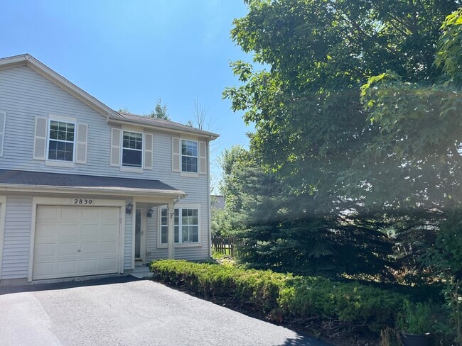 property at 2830 Alameda Ct