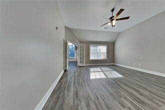 805 River Valley Dr in Dacula, GA - Building Photo - Building Photo