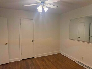 1118 Sherwood Dr in Burlington, NC - Building Photo - Building Photo