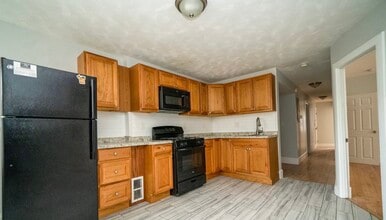 38 Fayston St, Unit #2 in Boston, MA - Building Photo - Building Photo