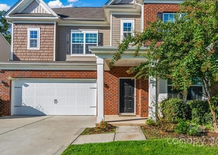 10323 Rutledge Ridge Dr NW in Huntersville, NC - Building Photo - Building Photo