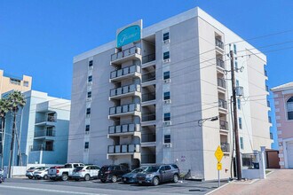 5516 Gulf Blvd in South Padre Island, TX - Building Photo - Building Photo