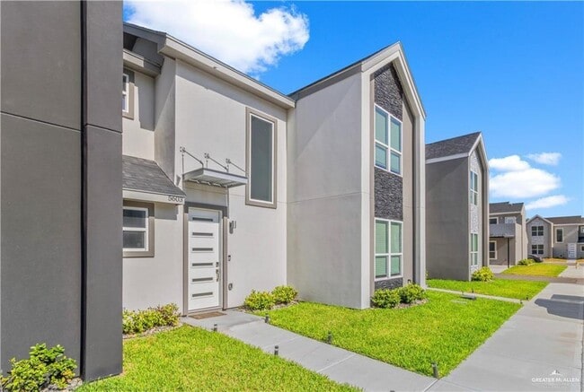 5603 N Crown Point in Pharr, TX - Building Photo - Building Photo