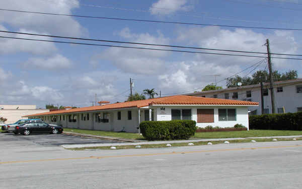 Verona Apartments in Miami Shores, FL - Foto de edificio - Building Photo