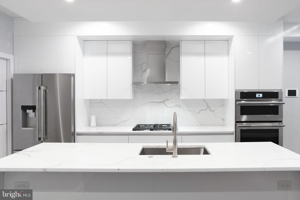1516 Cambridge St in Philadelphia, PA - Building Photo