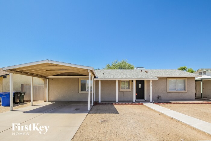 2907 E Michelle Dr in Phoenix, AZ - Building Photo