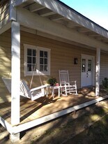 1654 Skyline Dr, Unit 1 in Canyon Lake, TX - Building Photo