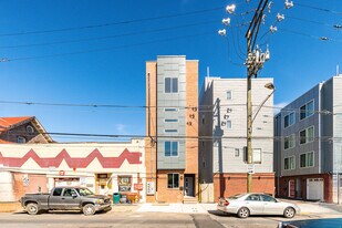 1331 S 17th St, Unit 2 in Philadelphia, PA - Building Photo
