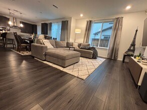 229 Elk Creek Dr in Brentwood, CA - Building Photo - Building Photo