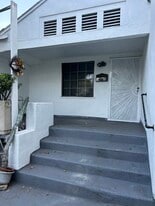 2210 Aaron St, Unit 2210 Aaron Street in Los Angeles, CA - Building Photo