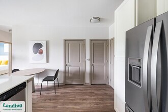 151 E Blount Ave, Unit 259 in Knoxville, TN - Building Photo - Building Photo