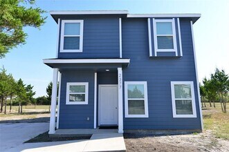 2377 Murphy Ct in Red Oak, TX - Foto de edificio - Building Photo