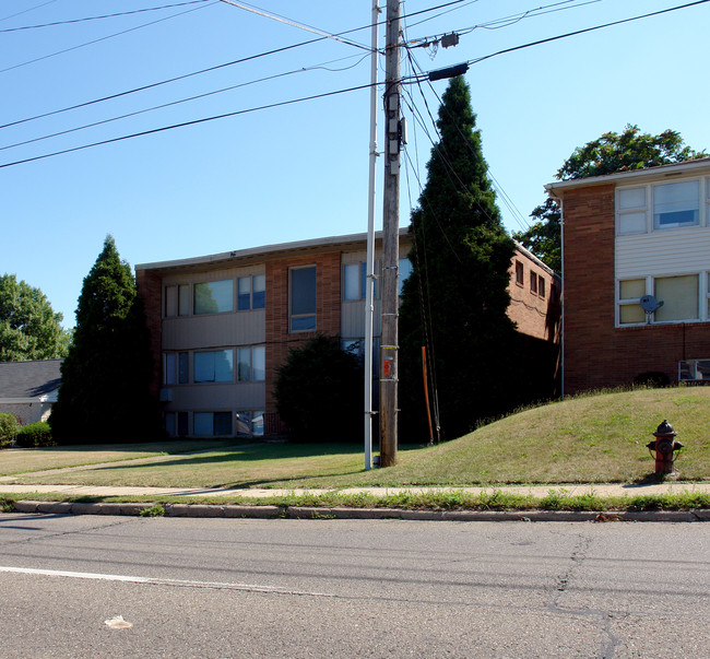 Village View in Canton, OH - Foto de edificio - Building Photo