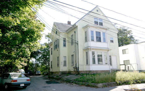 64 Harvard St in Brockton, MA - Building Photo - Building Photo