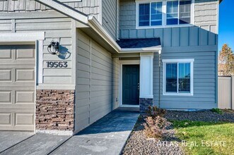 19563 Calais Ave in Caldwell, ID - Building Photo - Building Photo