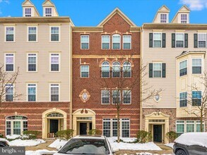 7552 Stoney Run Dr in Severn, MD - Building Photo - Building Photo