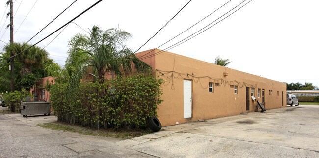 3515 Broadway in West Palm Beach, FL - Building Photo - Building Photo