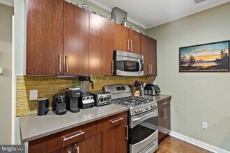 1247 E Columbia Ave in Philadelphia, PA - Foto de edificio - Building Photo