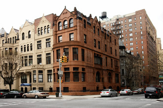 340 West End Ave in New York, NY - Building Photo - Building Photo