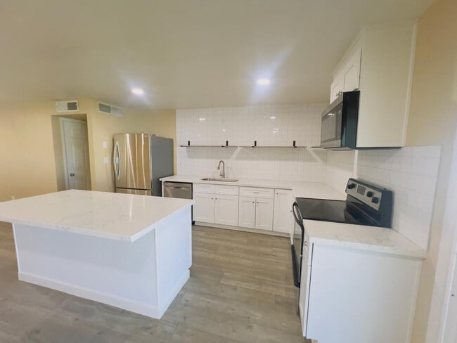 property at 4016 E Eugie Ave