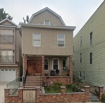 596 Adams Ave in Elizabeth, NJ - Building Photo