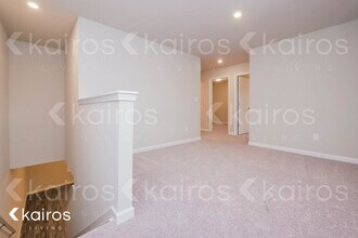 7549 Congregation St in Fairburn, GA - Foto de edificio - Building Photo