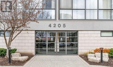 4205-4205 Shipp Dr in Mississauga, ON - Building Photo - Building Photo