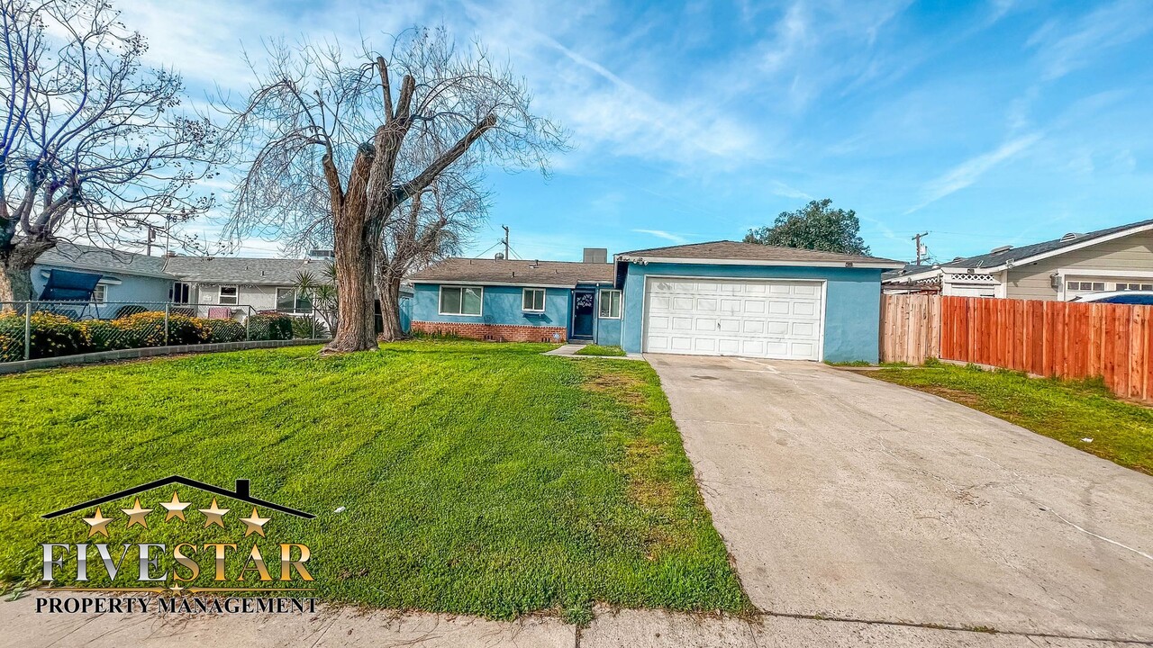 2816 Occidental St in Bakersfield, CA - Building Photo