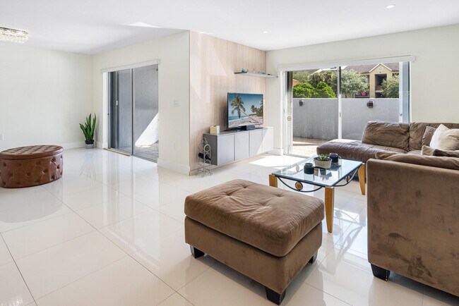 9703 SW 142nd Ct in Miami, FL - Building Photo - Building Photo