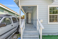 2322 1/2 Bringhurst St in Houston, TX - Foto de edificio - Building Photo