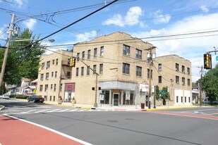 304 Chestnut St in Roselle Park, NJ - Building Photo
