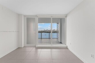 910 West Ave, Unit 0908 in Miami Beach, FL - Building Photo - Building Photo