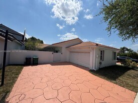 8754 NW 149th Terrace in Hialeah, FL - Building Photo