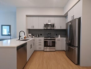 1720 Villa St in Mountain View, CA - Building Photo - Building Photo