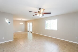 4906 Vancouver Blvd in Richmond, TX - Building Photo - Building Photo