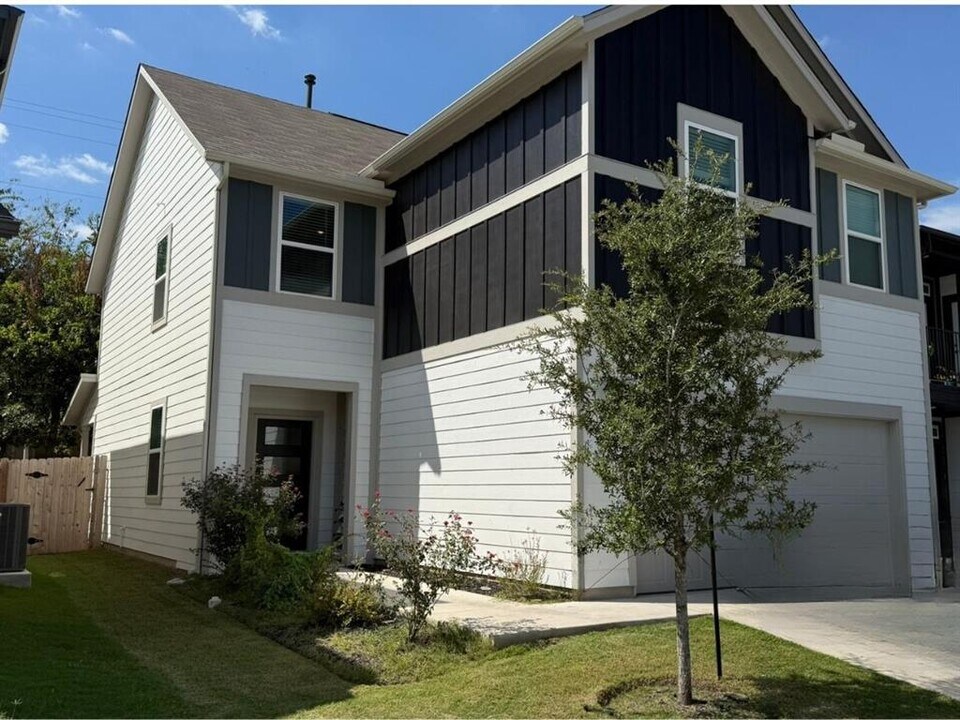 1515 Iberville Dr in Pflugerville, TX - Building Photo