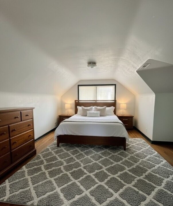 1801 W 6th St in Waterloo, IA - Building Photo