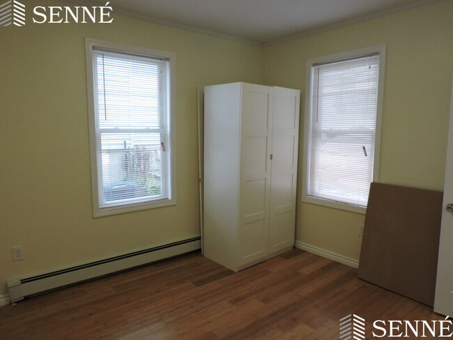 47 Dane St, Unit Grdn in Somerville, MA - Building Photo - Building Photo