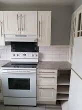 876 Windermere Ave, Unit 2nd Floor in Drexel Hill, PA - Building Photo - Building Photo