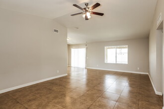 10107 W Roma Ave in Phoenix, AZ - Building Photo - Building Photo