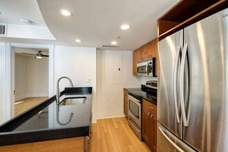 3256 N St NW in Washington, DC - Building Photo - Interior Photo