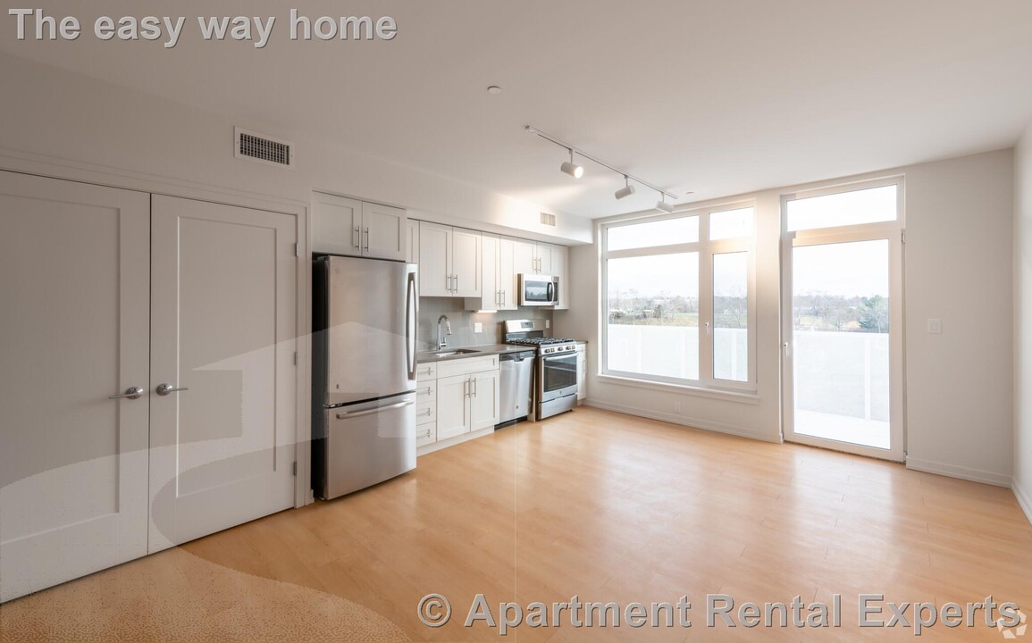 77 New St, Unit #323 in Cambridge, MA - Building Photo