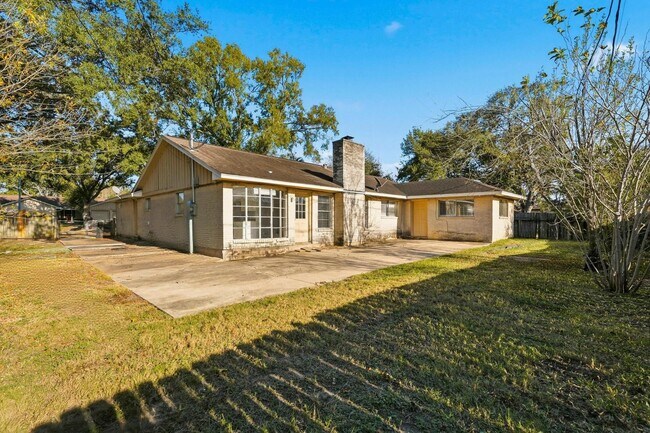 11202 Sagehill Dr in Houston, TX - Building Photo - Building Photo