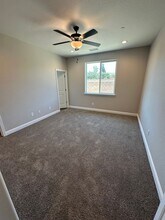 917 S Lum Ave in Kerman, CA - Building Photo - Building Photo