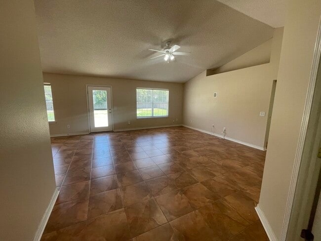 6655 Bryant Rd in Navarre, FL - Building Photo - Building Photo