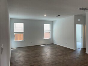 252 Redonda Dr in Liberty Hill, TX - Building Photo - Building Photo